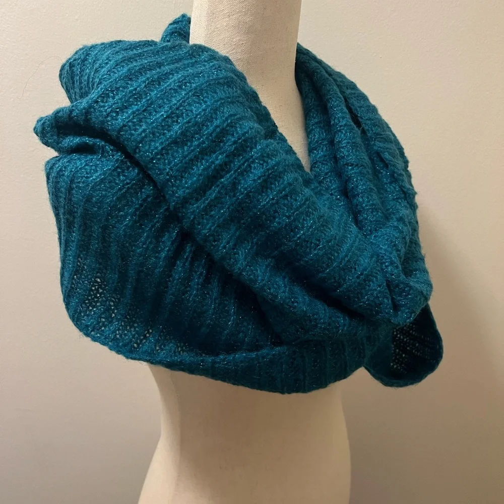 Infinity Scarf - Picture 2 of 4